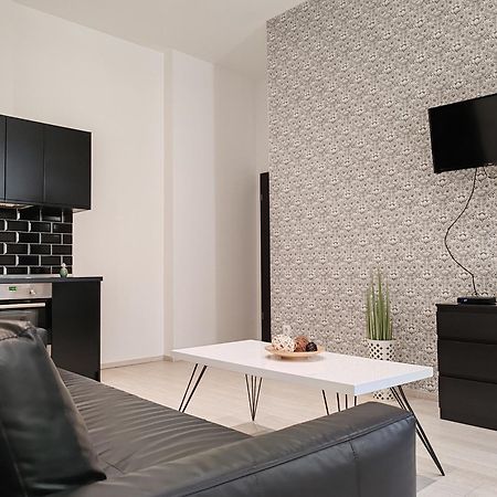A5 Apartment - Budapest - Hostaid الغرفة الصورة